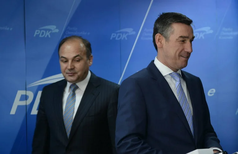 Hoxhan hier soir au rallye Skenderaj appelé Kadri Wessel, c'est ce qu'il a dit.