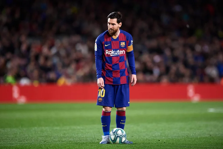 Un incroyable voyage du Mess de Barcelone aujourd'hui il y a 17 ans a signé le contrat avec le club catalan