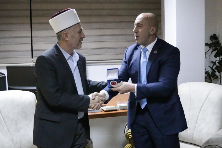 Haradinaj: La convivenza religiosa è il valore della nostra nazione e un esempio per tutto il mondo