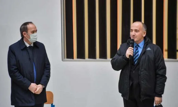Mojarrier a Avdullah Hoti: Luchó por LDK, pertenece como presidente del partido