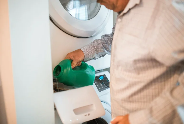 Cleaning molds inside the washing machine