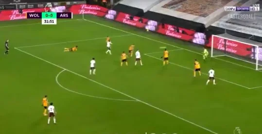 Special goal bar, don't let defenders shake Wolfe's net.