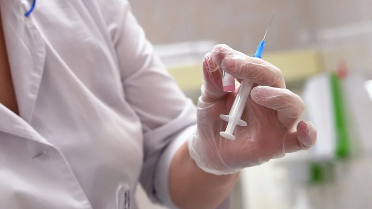 Effets de l'inoculation anticondave en Israël, diminution du nombre d'infections