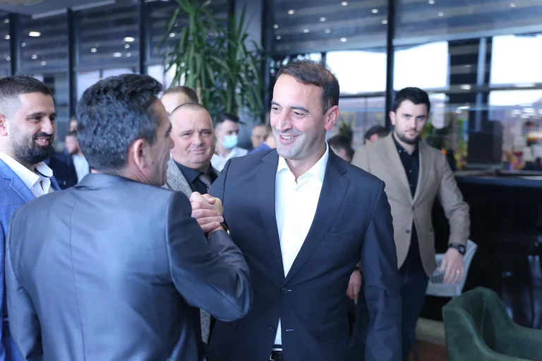 Daut Haradinaj würdigt mit warten in Xrska, dank Bewohnern