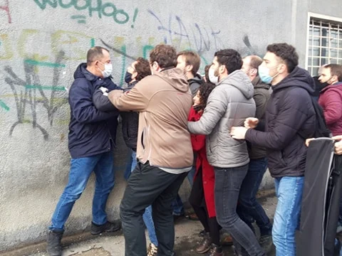 Lo scontro con gli attivisti della PSDA