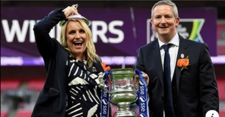 Emma Emma Hayes kann der erste Mann Fußballtrainer in England werden