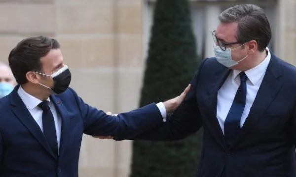 Macro abre las puertas a Serbia para dialogar con Kosovo, Vuciqi: Vamos a acercarnos a un acuerdo.