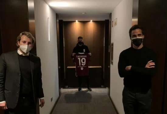 Ndodh edhe kjo: Blerja e re rezulton me Covid-19 në vizita, klubi i Serie A e prezanton kështu…