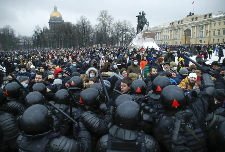 Paralizohet Moska: Policia arreston 1 mijë protestues të Navalnyt