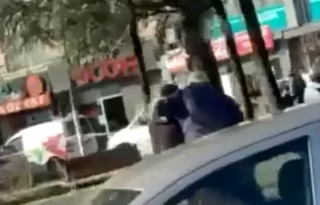 E turpshme: Burri godet një grua në Prishtinë