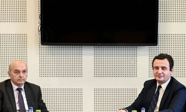 Vetëvendosje në Vushtrri : Koalicionin e prishi Isa Mustafa