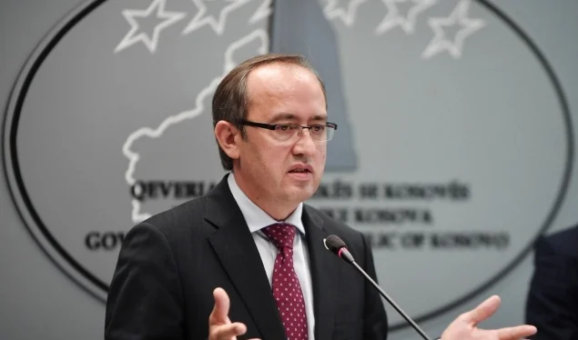 Hoti: Ekonomia po i kthehet normalitetit, qarkullimi i bizneseve është rritur dukshëm