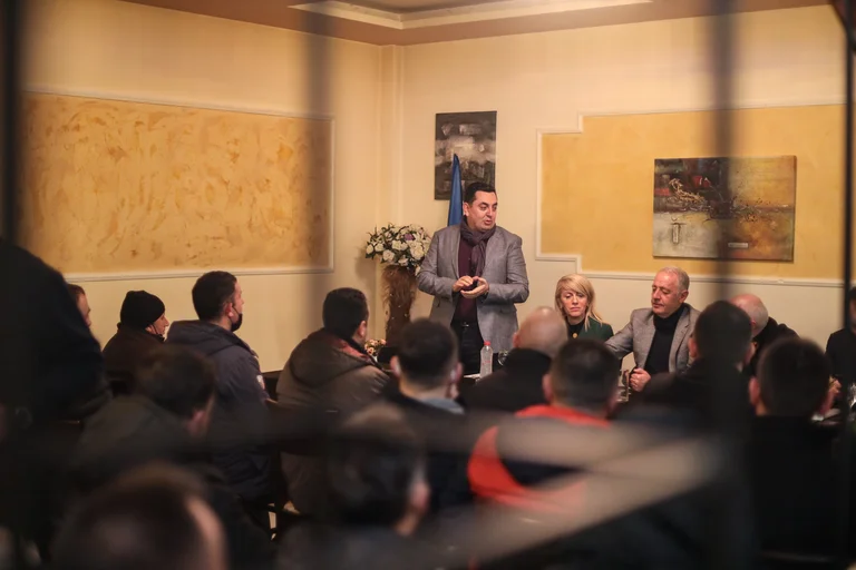 Abazi: Entuziazëm e plot zell për fitoren e PDK-së