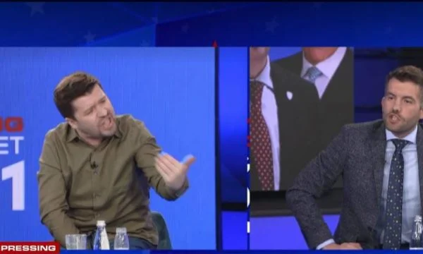 “Ke ardhë me shit mend, – A ka mundësi me ditë ku e ki problemin”, Show mes Hysenit e Gjinovcit