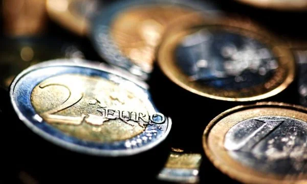 Zgjedhjet e shpeshta po e pengojnë zhvillimin ekonomik