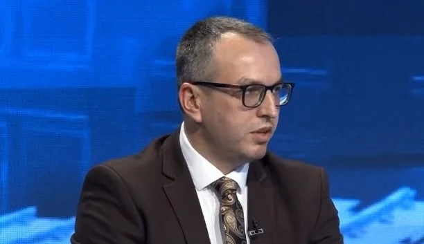 Gjoshi: Albin Kurti ka 24 vite që sillet e kush ‘puna e marë’ nuk i ka thënë