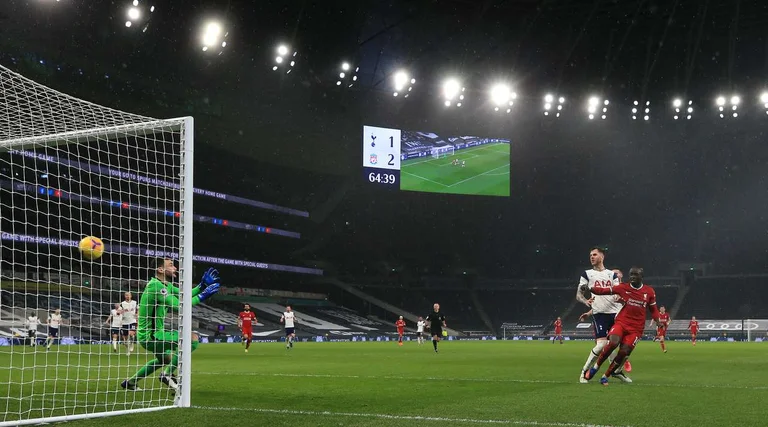 Liverpooli lanson gjithë mllefin mbi kokën e Mourinhos: Mposht bindshëm Tottenhamin