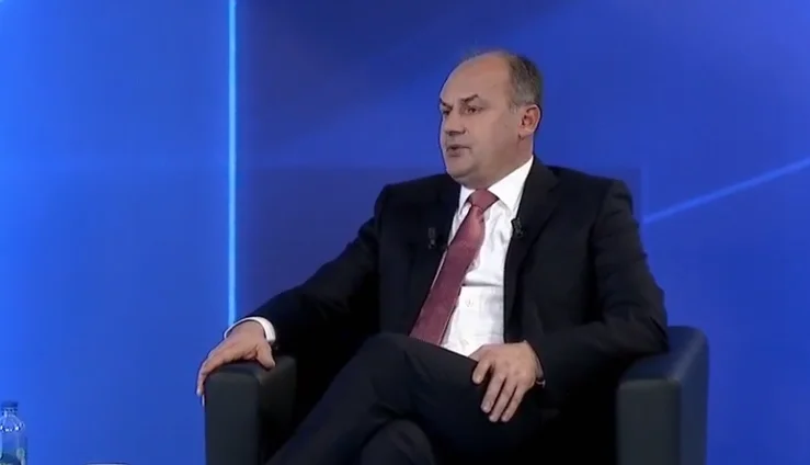 Hoxhaj: Asnjëherë më parë s’ka pasë vullnet më të madh politik brenda PDK’së