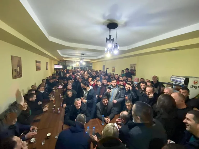 Lushtaku: E tërë Drenica është zgjuar në këmbë dhe po pret me padurim fitoren e PDK’së
