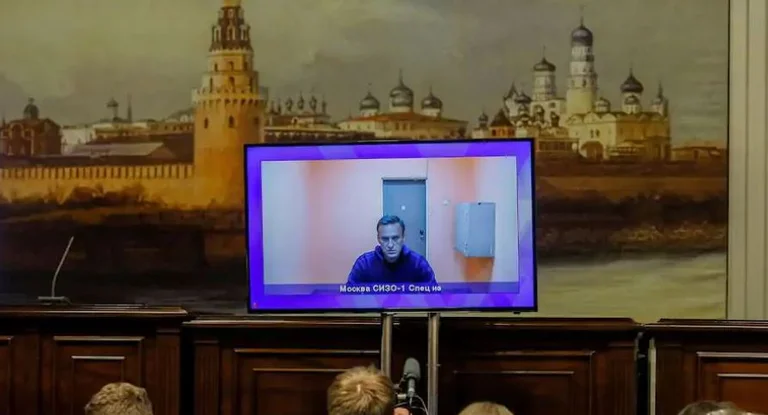 Gjykata në Moskë merr vendimin, çfarë ndodh me Alexei Navalny