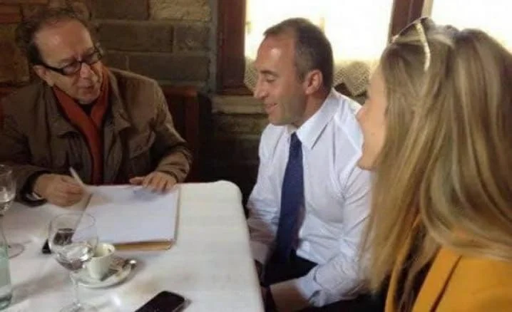 Haradinaj uron Kadarenë për ditëlindjen e 85-të