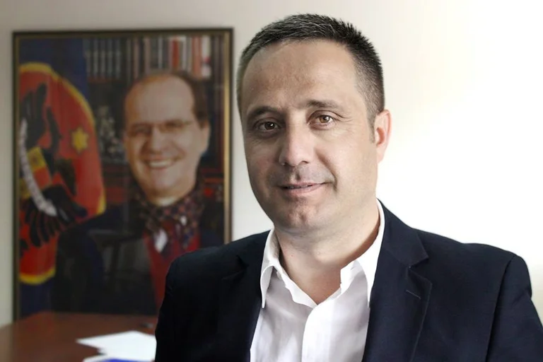 Selmanaj: Pamë atakimet e VV-së ndaj shtetit dhe thamë “Shteti. Shtet.”