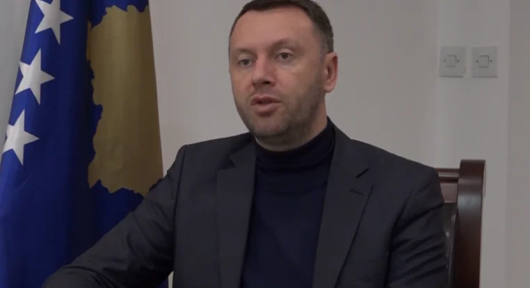 Arban Abrashi thotë se LDK do t’i ruaj votat që i ka pasur: Largimi i Vjosa Osmanit s’ka ndikuar