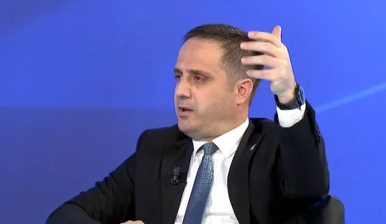 Selmanaj: VV’ja po viktimizohet, po krijon situata që ta mbulojë dështimin në zgjedhje