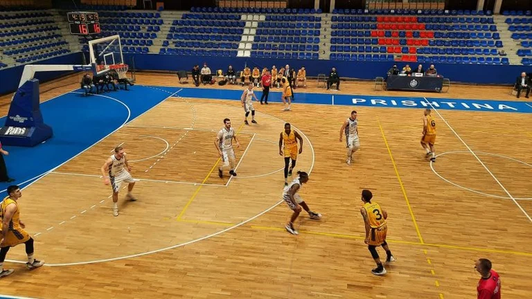 Golden Eagle Ylli triumfon kundër Prishtinës