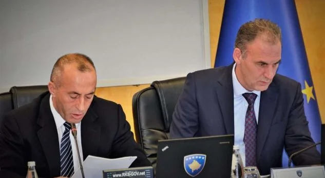 Cilët janë 5 deputetët e AAK-së që Limaj do t’i votonte?