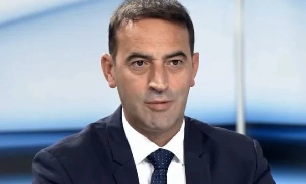 Daut Haradinaj i përgjigjet Albin Kurtit për deklaratën: “Çakorri, Çakorri, Çakorri”