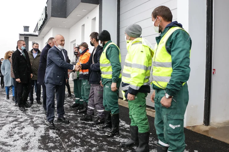 Haradinaj në Deçan: Kosova e pastër është një prej zotimeve të kontratës tonë me qytetarët