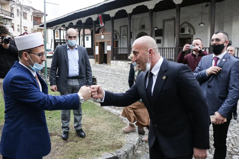 Haradinaj: Respekti ndaj religjioneve, pasuri të cilën duhet transmetuar pasardhësve