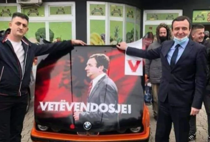 Nushi: Qysh mundet me u ndje mirë dikush kur e sheh veten në haube të kerrit?