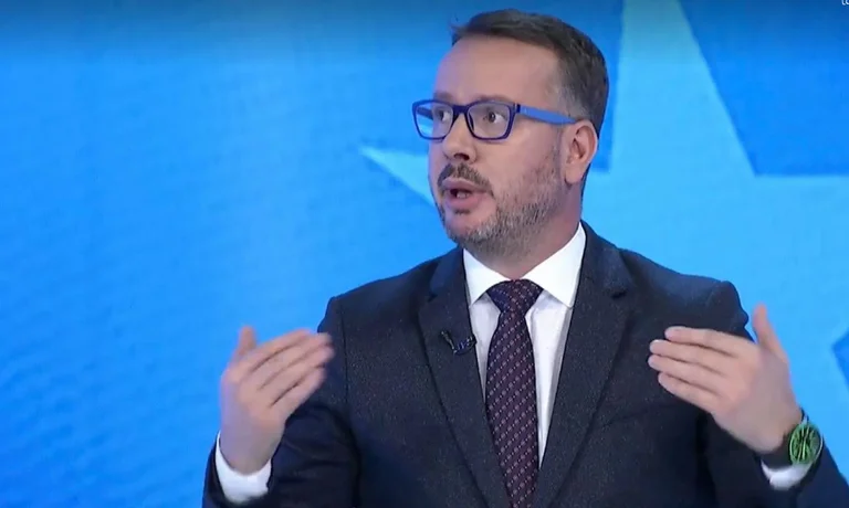 Vehbi Kajtazi: Vjosa Osmani nuk bëhet president, pozicioni i Haradinajt tani është ende më i qartë e më i fuqishëm