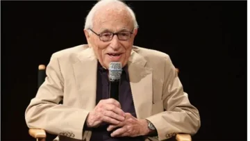 Je meurs au scénariste et réalisateur Walter Bernstein, 101 ans
