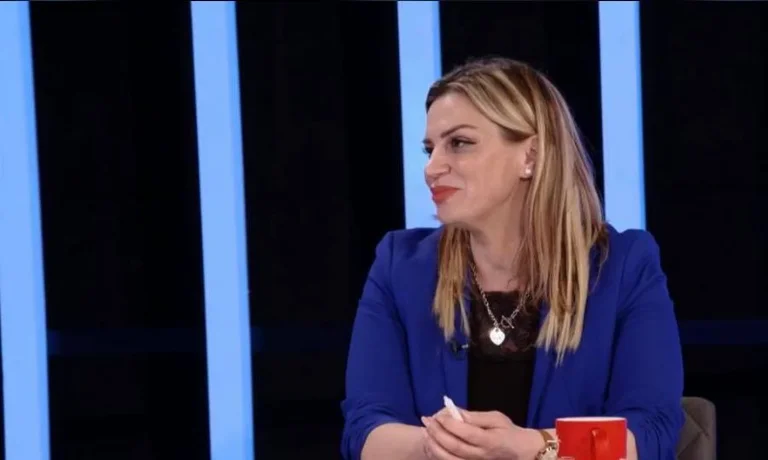 Ejupi- Hajzeraj e AAK-së: Rendi kushtetues nuk duhet të cenohet, Vjosa Osmani u ngut me deklarata