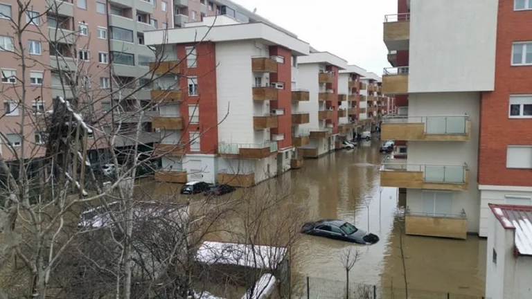 Vërshimet në Fushë Kosovë – Dëmet materiale rreth 500 mijë euro