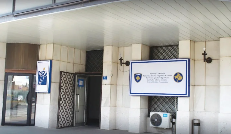 Gjashtë subjekte politike dorëzojnë tetë ankesa në PZAP