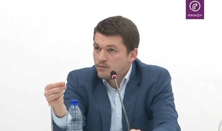 Representative PDK) will Übergang zu CEC nur von sauberen Listen, Buleskain Gebühren stark