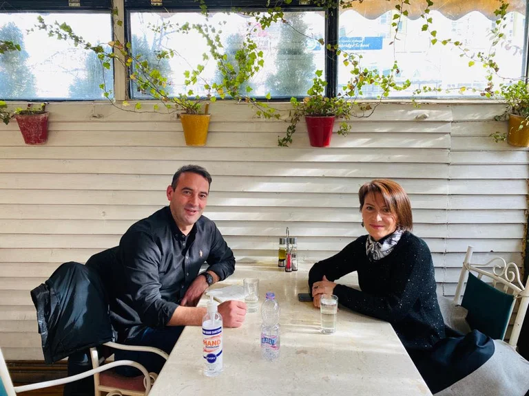 Ist Zoya Leeshi-Berisha noch in AAK?