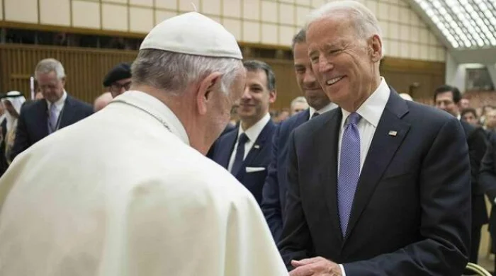 Le Pape demande à Dieu de guider Beden « %s » pour la réconciliation aux États-Unis et dans le monde
