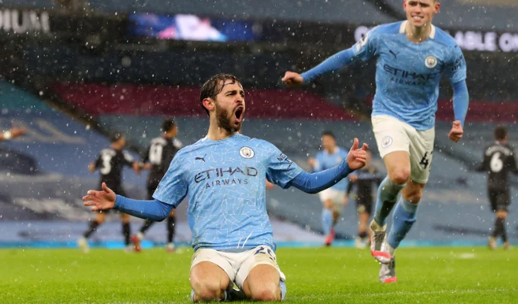 Manchester City goes on to win, grabs head