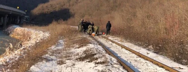 KSF removes the lifeless body of a citizen found dead today