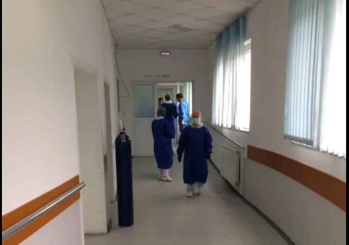 60 patients with COVID-19 are being treated at Pec Hospital