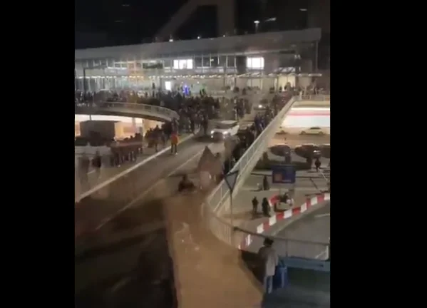 Après la menace d'arme, l'aéroport de Francfort est évacué