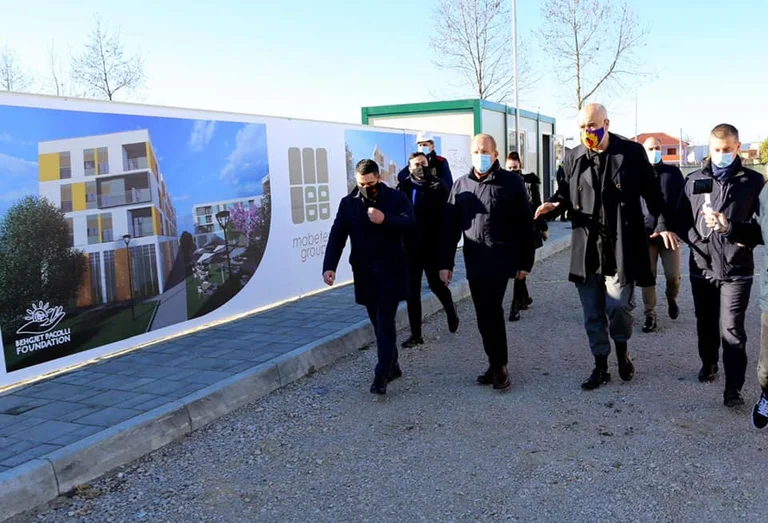 Pacolli donates 1m euros to Thummana, with Rama inspecting the works