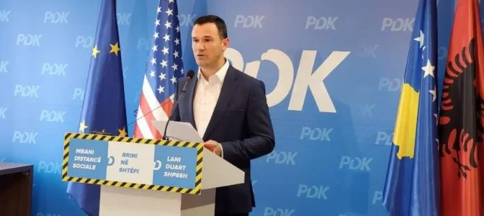 Hoxha i PDK: Wie wird Vjosa Osmani in der Versammlung reißen?