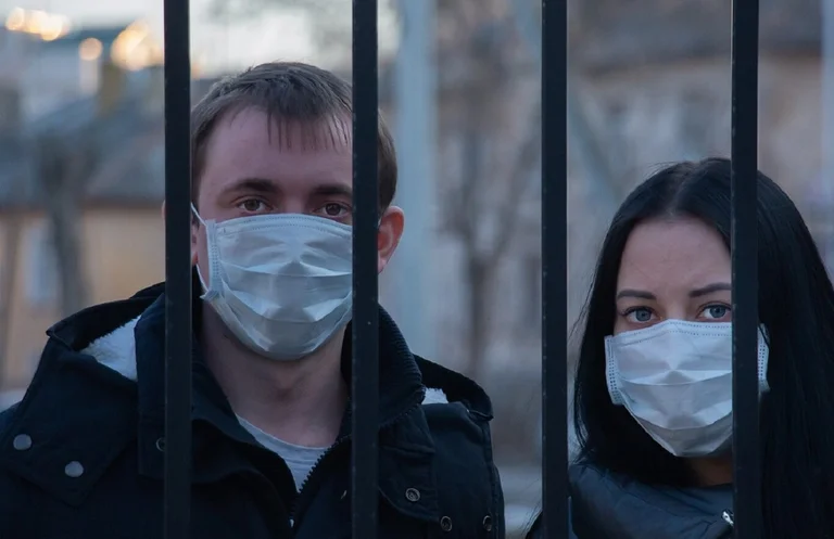 British authorities alert: Some will never remove the mask again