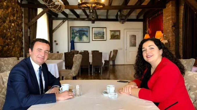 Vjosa Osmani Teil von Vetevendosje Liste mit nur 9 anderen Leuten